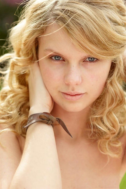 Taylor Swift mat moc van xinh va quyen ru kho cuong-Hinh-3