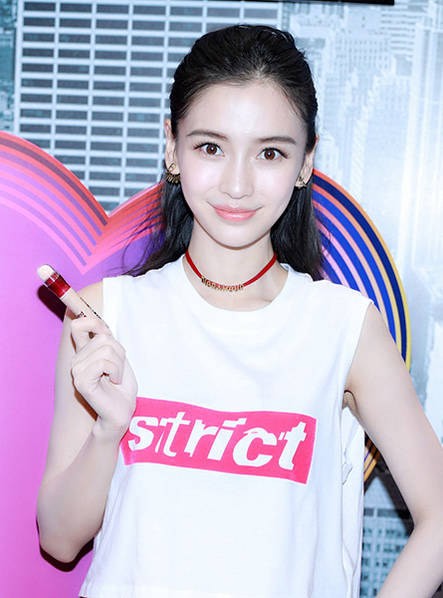 Angelababy lo doi chan khang khiu dau goi cu lac-Hinh-5