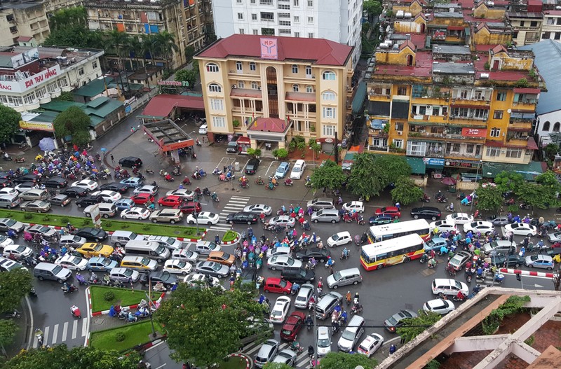 Hinh anh giao thong Ha Noi roi loan kinh hoang nhin tu tren cao