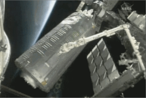 NASA tung loat anh hiem ve tram vu tru quoc te-Hinh-4