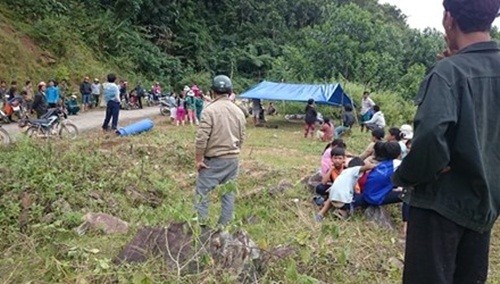 Quang Nam: Ban chet nguoi vi tuong lon rung