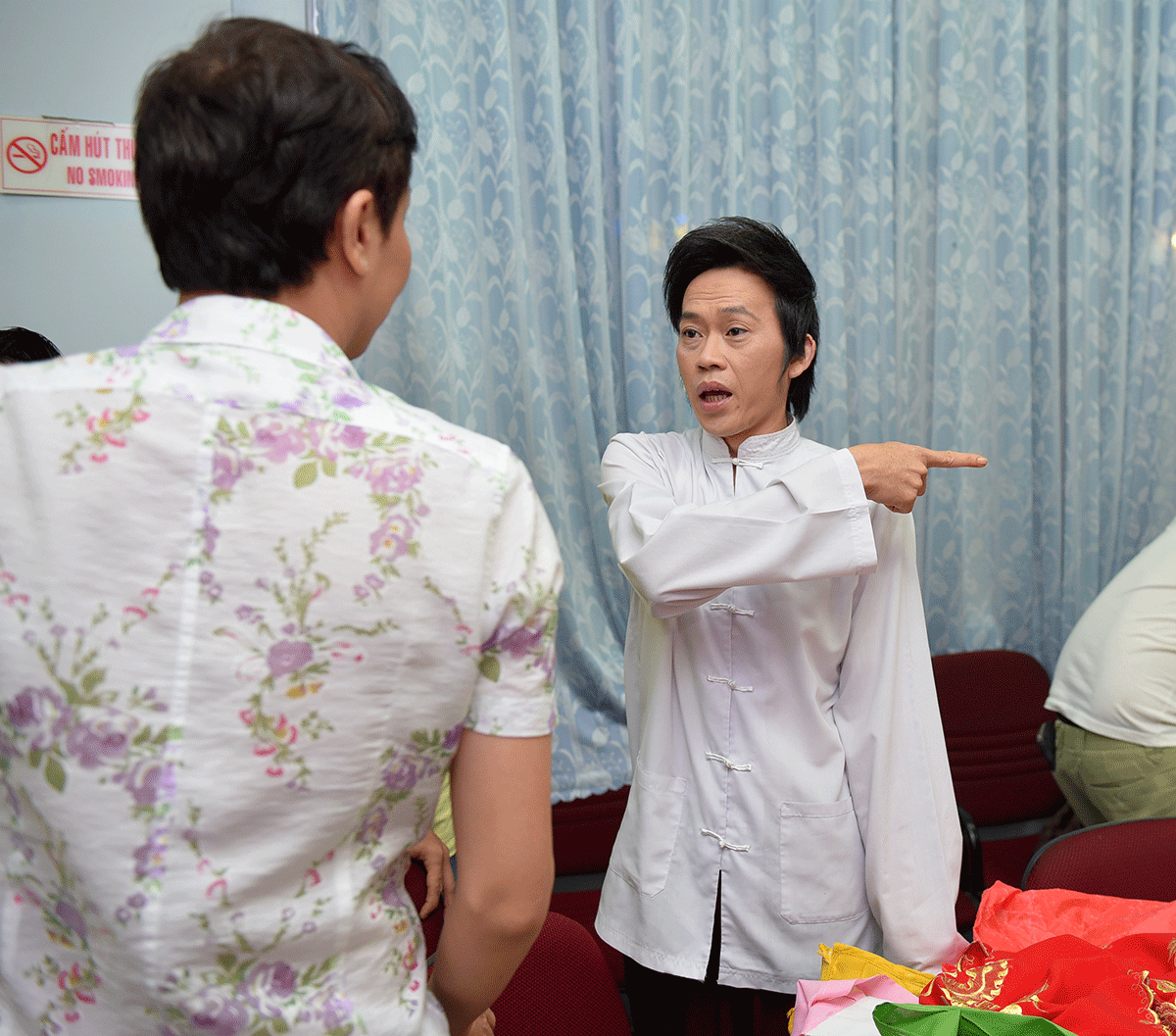 Hoai Linh noi gi sau tin don nhap vien vi kiet suc?-Hinh-2