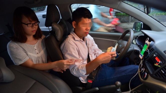 TP.HCM de xuat quan ly Grab, Uber nhu 'taxi kieu moi'