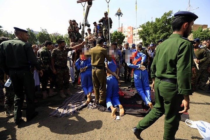 Yemen xu ban, treo co ba thanh nien hiep dam va sat hai be trai-Hinh-7