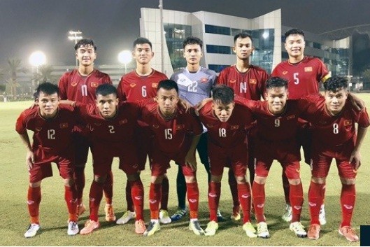 HLV U19 Viet Nam noi gi khi thua nguoc dang tiec U19 Uruguay?