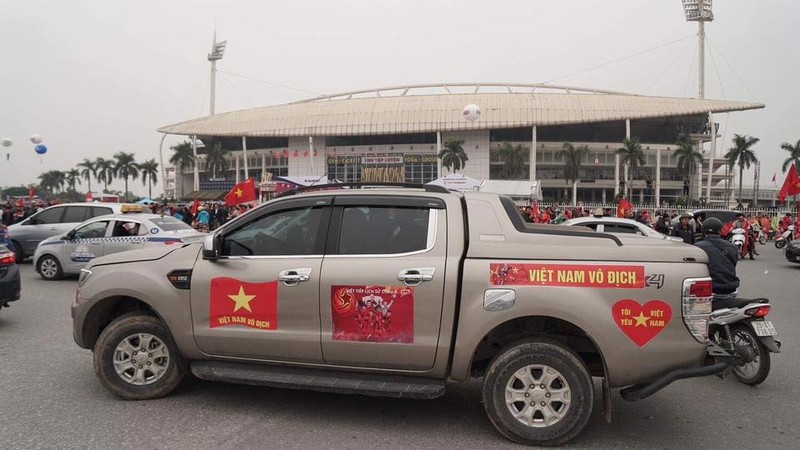 Nhung “sieu xe” doc co vu tuyen Viet Nam danh bai Malaysia-Hinh-11