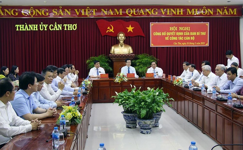 Thu truong Le Quang Manh lam Pho bi thu Thanh uy Can Tho