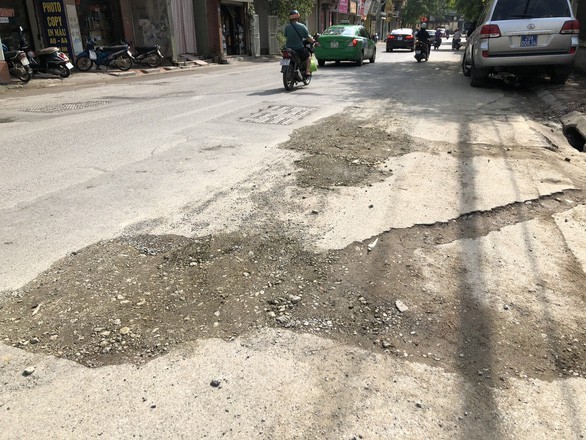 'Con duong dau kho' o Ha Noi vi dao len lap xuong-Hinh-5