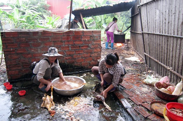 Chi dung xem giet vit, luc phu ngu tang suyt bi pha nat vi...-Hinh-7