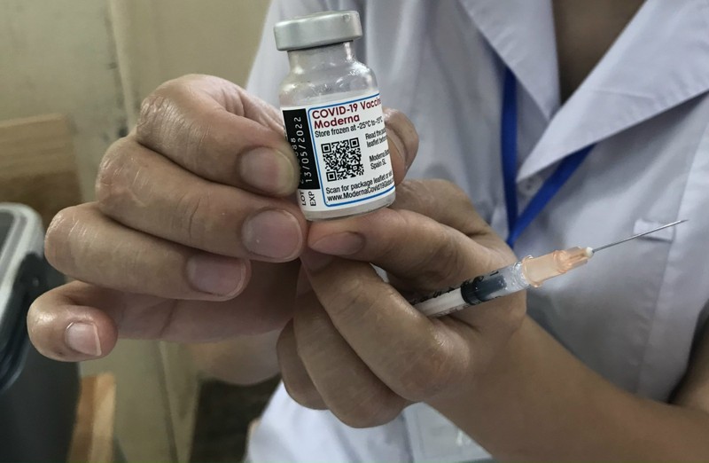 Uu tien su dung vaccine Moderna tu nguon vien tro tiem cho tre 6 - duoi 12 tuoi