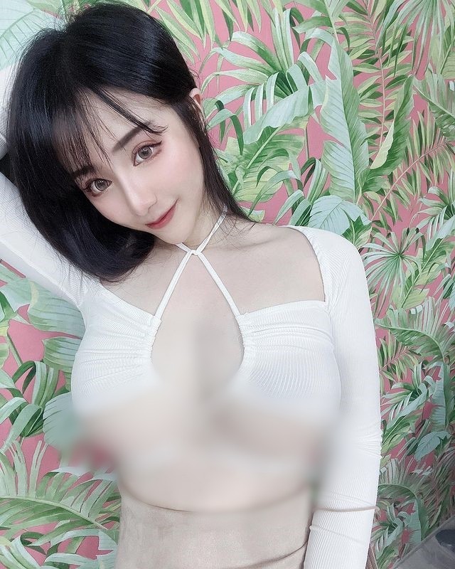 Hot girl xinh dep “mac nhu khong” khien nguoi nhin nguong chin mat-Hinh-4