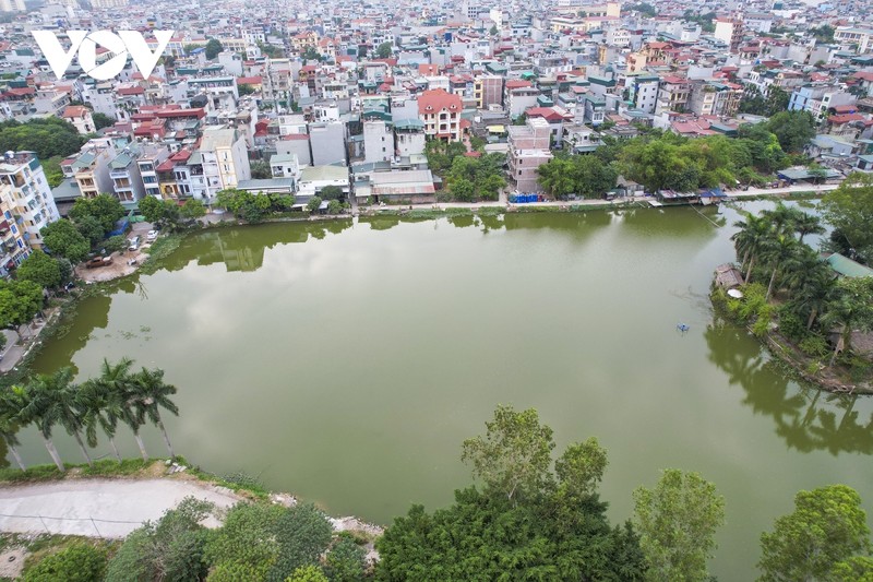 Loat ho nuoc o Ha Noi dung truoc nguy co bi san lap-Hinh-7