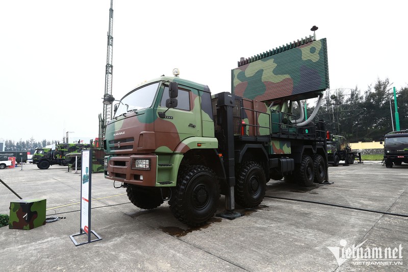 Can canh ten lua SAM-3 va cac khi tai hien dai trung bay tai Ha Noi-Hinh-3