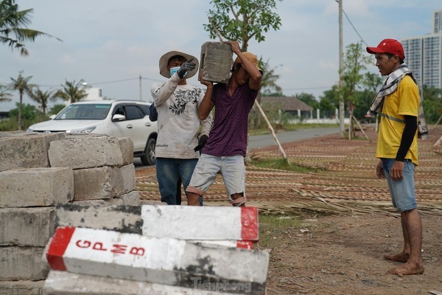 Chay nuoc rut de khoi cong du an Vanh dai 3 TPHCM