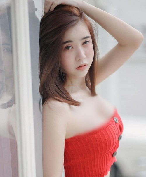 Nguong do mat truoc hot girl dien vay cat xe tao bao lam shipper-Hinh-4