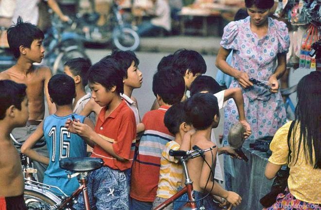 anh hiem tre em ha noi 1990 cua pho nhay duc hinh anh