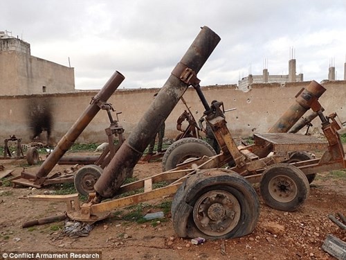 Bat ngo voi so vu khi phien quan IS dung o Kobani-Hinh-2