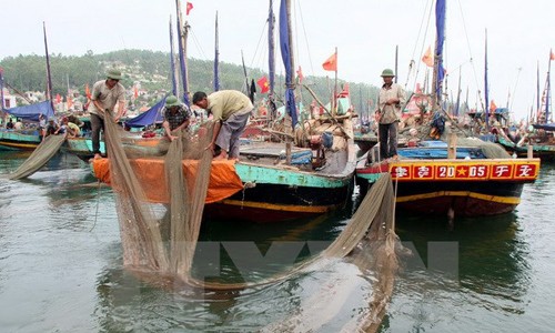 VN kien quyet phan doi viec cam danh bat ca cua TQ