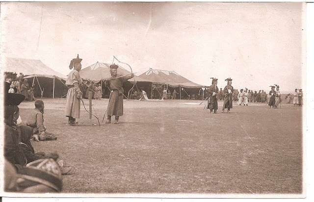 Goc anh song dong Mong Co giua nhung nam 1920