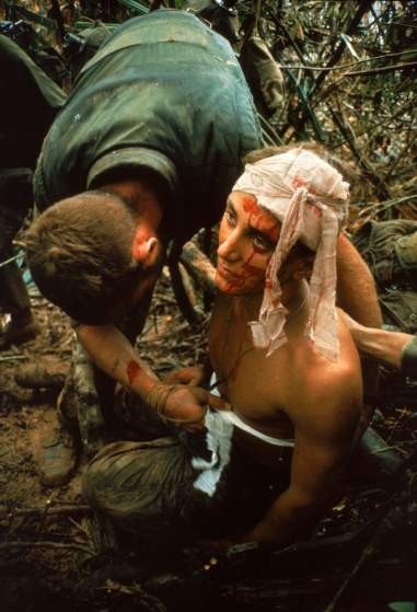 Anh mau kinh dien Chien tranh Viet Nam 1962-1971 cua Larry Burrows-Hinh-9