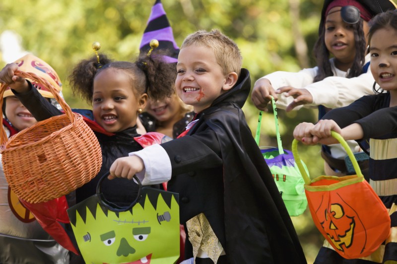 Giai ma phong tuc “cho keo hay bi gheo” trong le hoi Halloween-Hinh-4