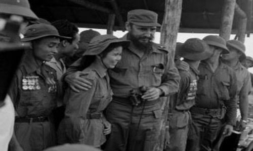 Nhung mau chuyen dang nho ve lanh tu Fidel Castro voi Viet Nam-Hinh-2