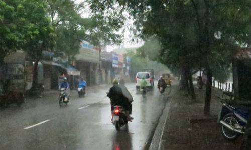 Thoi tiet hom nay 1/8: Ha Noi nang nong, sap mua keo dai