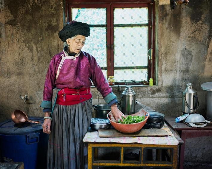 Huyen bi &quot;Tay Luong Nu Quoc&quot; tren day Himalaya-Hinh-7