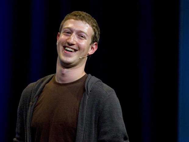 Mark Zuckerberg: “Hanh dong that nhanh va pha vo nhung rao can“