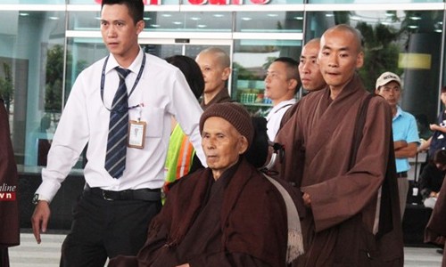 Thien su Thich Nhat Hanh ve Da Nang tinh duong