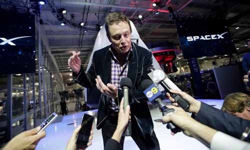 Elon Musk: “Dung toi hop tru khi co mot muc dich cu the”-Hinh-2