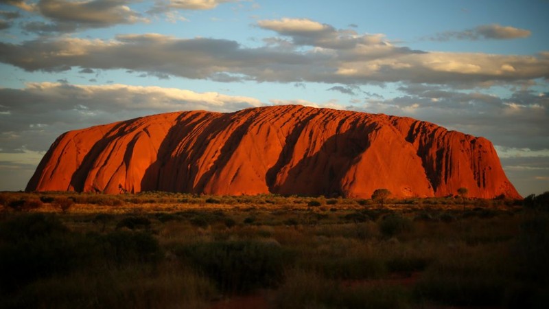 Ve dep choang ngop cua nui thieng Uluru
