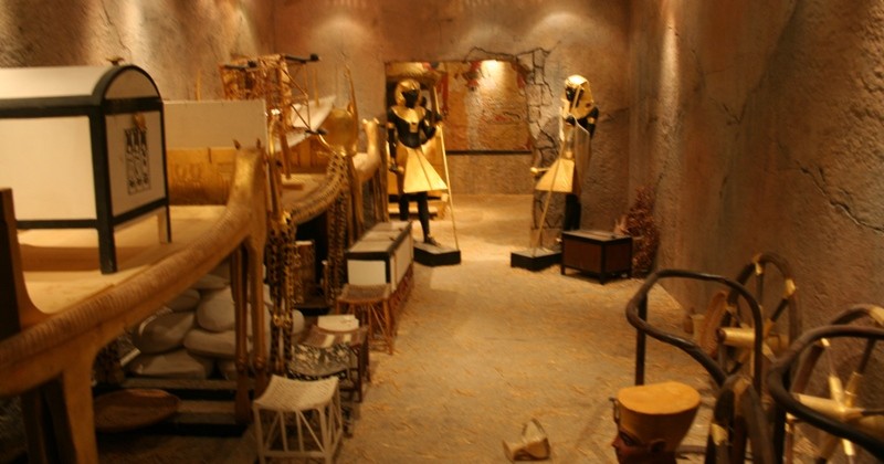 Can canh kho bau trong lang mo pharaoh Tutankhamun-Hinh-8