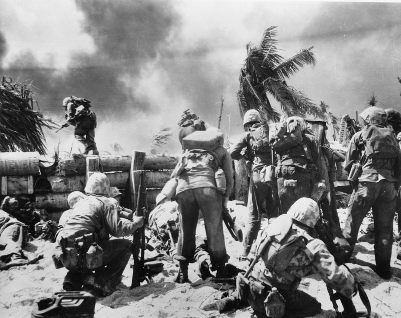 Anh &quot;doc&quot; Thuy quan luc chien My trong tran chien Tarawa 1943-Hinh-4