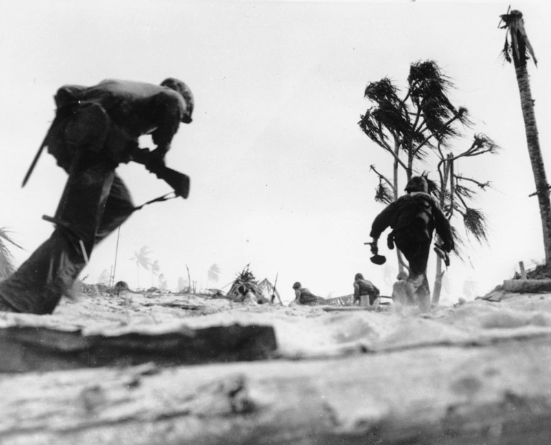 Anh &quot;doc&quot; Thuy quan luc chien My trong tran chien Tarawa 1943-Hinh-7