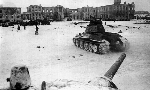 Giat minh tham vong dien cuong cua Hitler trong tran Stalingrad-Hinh-3