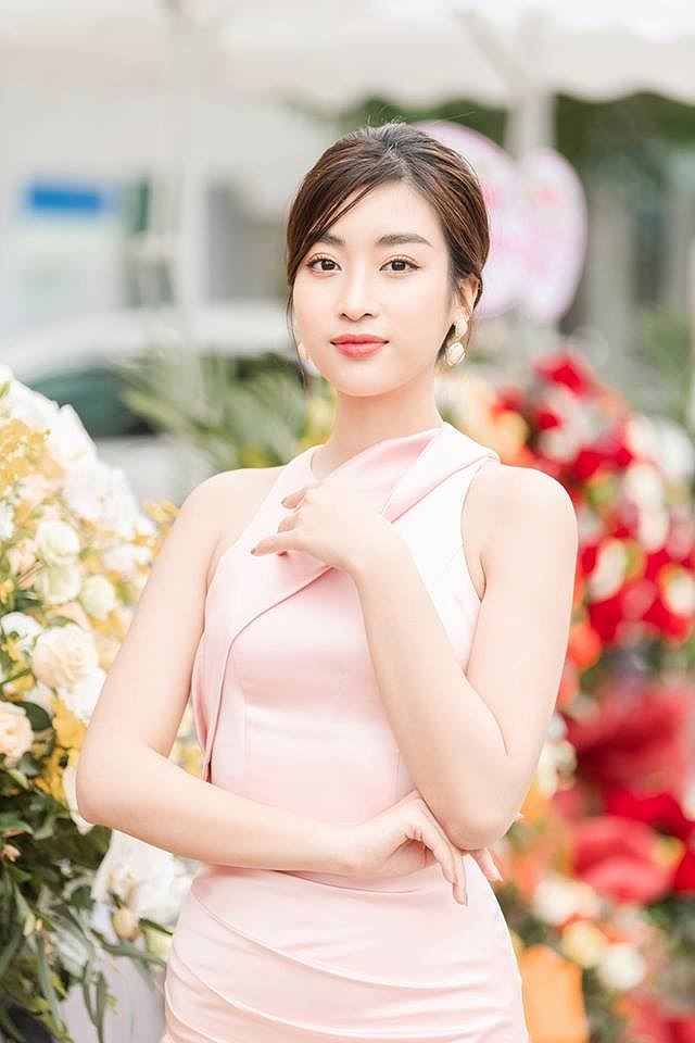 Hoang Thuy bat ngo duoc du doan dang quang Miss Universe 2019-Hinh-2