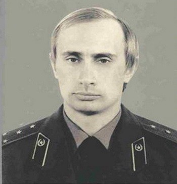 Tong thong Nga Putin xuat sac the nao khi lam diep vien KGB?-Hinh-4