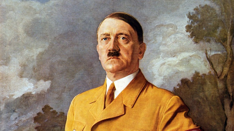 Nong: Trum phat xit Hitler giau co ngut troi nho tron thue?