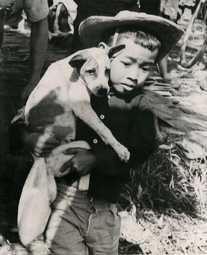 Quan long hinh anh tre em trong chien tranh Viet Nam-Hinh-6