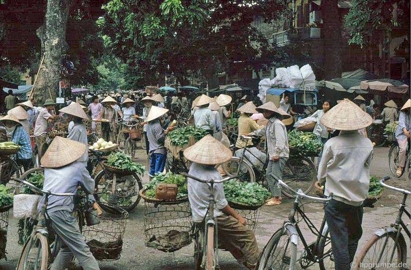 Nhip song Ha Noi qua nhung khu cho pho co nam 1991 - 1993-Hinh-7