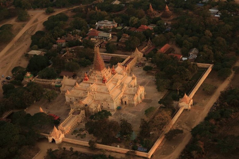 Dieu bat ngo ve thanh dia den chua noi tieng Myanmar-Hinh-9