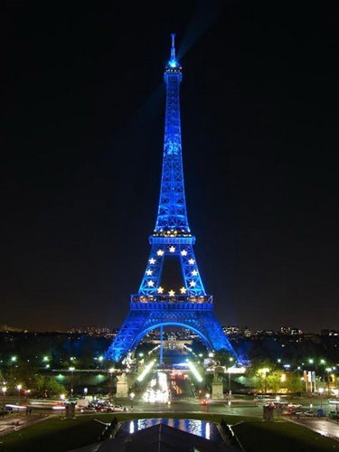 Vi sao dan Paris tung muon pha thap Eiffel ban sat vun?-Hinh-9