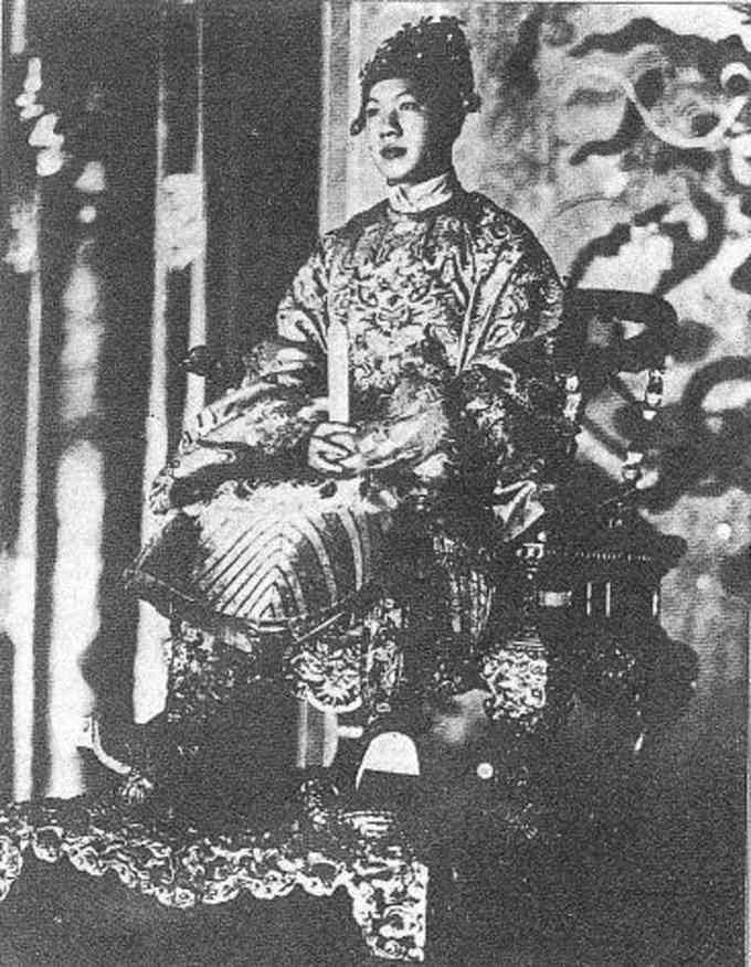 Vi sao vua Bao Dai nhat quyet chon Nam Phuong lam hoang hau?