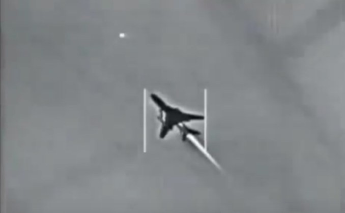 Cuong kich Su-22 cua Syria bi phong khong Israel ban ha