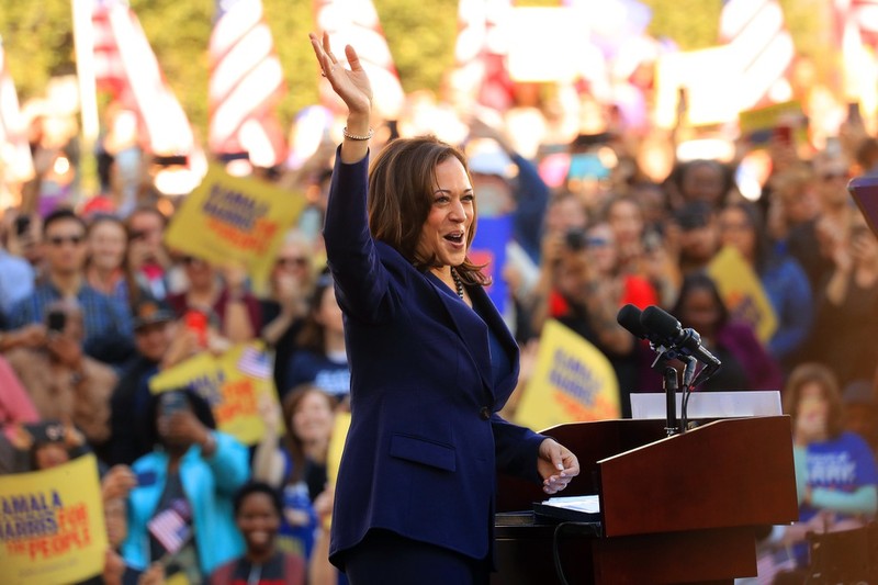 Vi sao ong Joe Biden “chon mat gui vang” ba Kamala Harris lam “pho tuong“?-Hinh-7