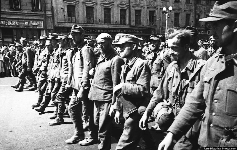 Anh hiem doi quan that bai cua Hitler di dieu pho o Moscow 1944-Hinh-9