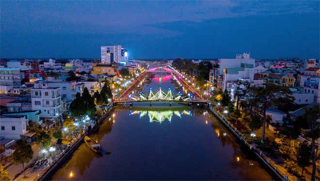 Tinh co ten goi mang y nghia kho chua vang bac cua vua