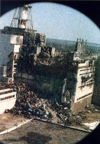 Nha may hat nhan Chernobyl co the phat no: Am anh tham hoa xua-Hinh-5