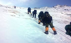 Bi thuong tham kich chet choc o nui Everest nam 1996-Hinh-2